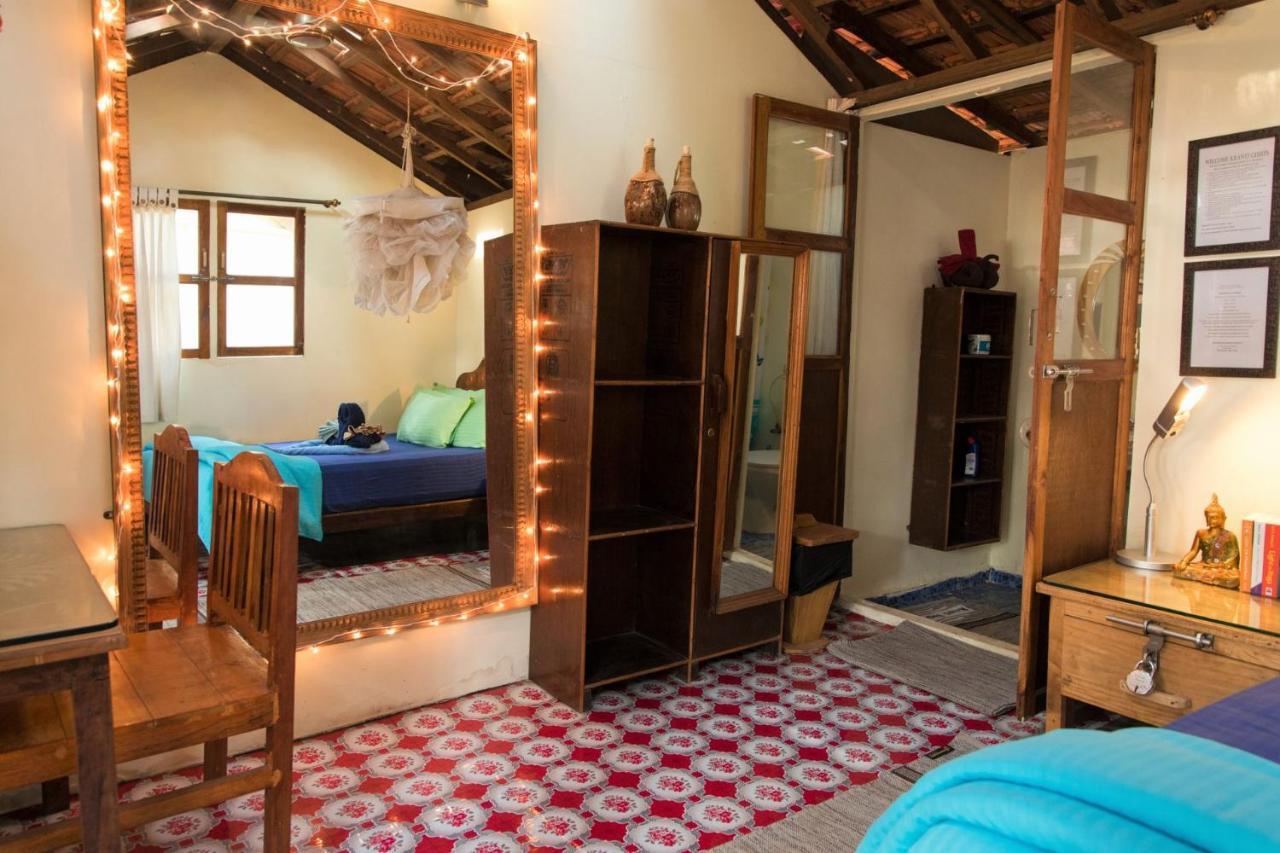 Kranti Yoga Tradition - Beach Resort Patnem Beach Exterior photo
